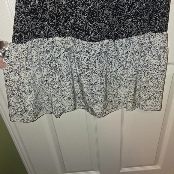 Amour Vert Silk Navy and White Abstract  Mini Dress XS - Picture 11 of 11